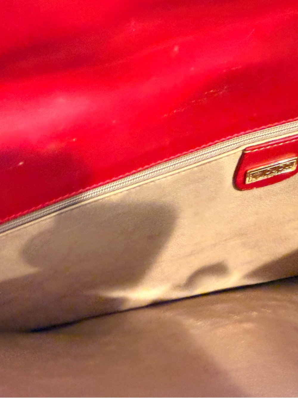 Vintage Gucci Beige and Red Leather Interior Zip portfolio bag - Picture 6 of 11